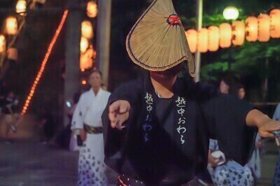 男踊り、女踊り、唄、三味線、胡弓のお稽古