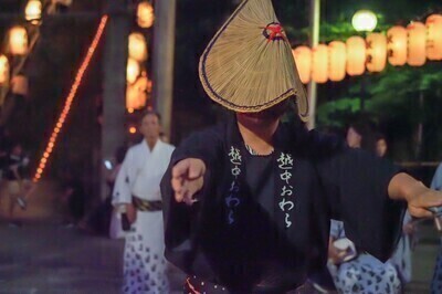 男踊り、女踊り、唄、三味線、胡弓のお稽古