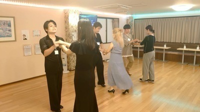 初心者向け！社交ダンスヤングサークル