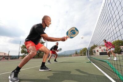 初めて、初心者が楽しめる 世界中で爆発的な人気の新感覚スポーツ、Pickle Ball