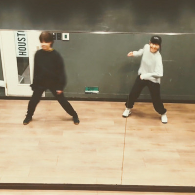 ギャラリー｜50歳から始めるやさしいDANCE!