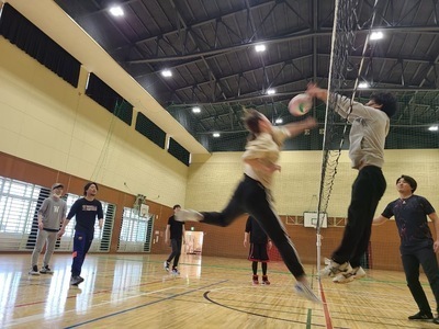 ギャラリー｜🏐【未経験OK】20代社会人でワイワイ！バレーボール仲間募集🙆‍♂️🙆‍♀️