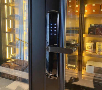 ギャラリー｜Khóa Cửa Vân Tay