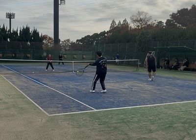 プロフィール｜ゆるり～テニス