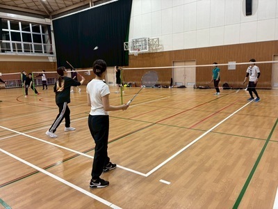 ヘッダー画像｜初心者🔰バドミントンサークル🏸